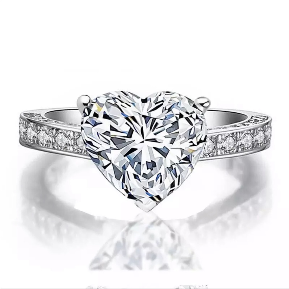 Beautiful Heart 925 Sterling Silver Sapphire Ring - Picture 6 of 6